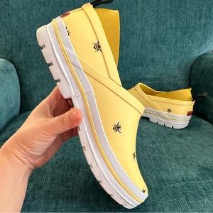 Honey Bee Yellow Chooka Rain Shoes Garden Shoes Galoshes NEVER WORN